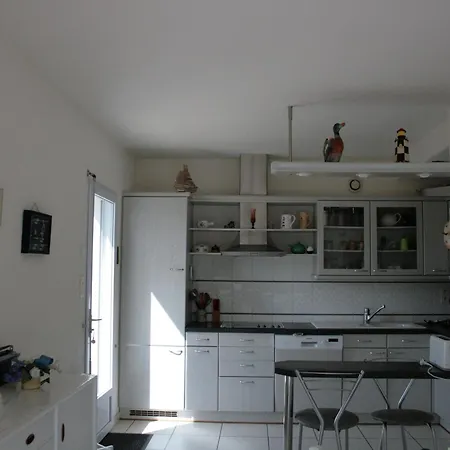 Dom wakacyjny Maison La Tranche-sur-mer, 5 Pieces, 8 Personnes - Fr-1-22-272 *