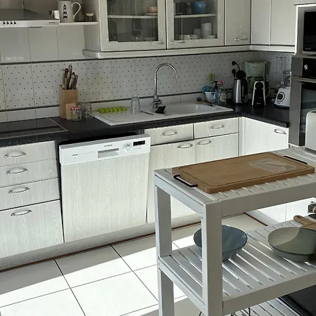 Proche Avec Jardin, Terrasse Et Wifi – - Fr-1-22-272 Ferienhaus