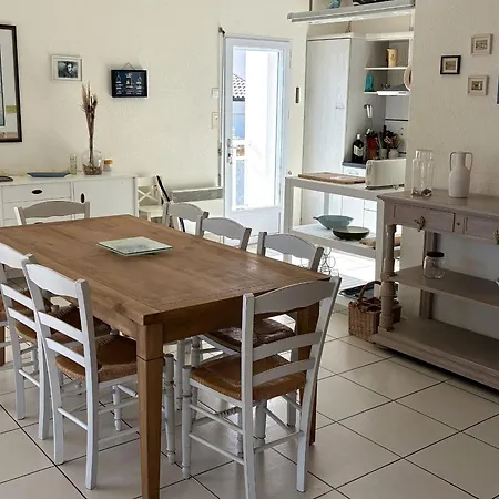 בית נופש Proche Avec Jardin, Terrasse Et Wifi - - Fr-1-22-272 לה-טראנש-סור-מר